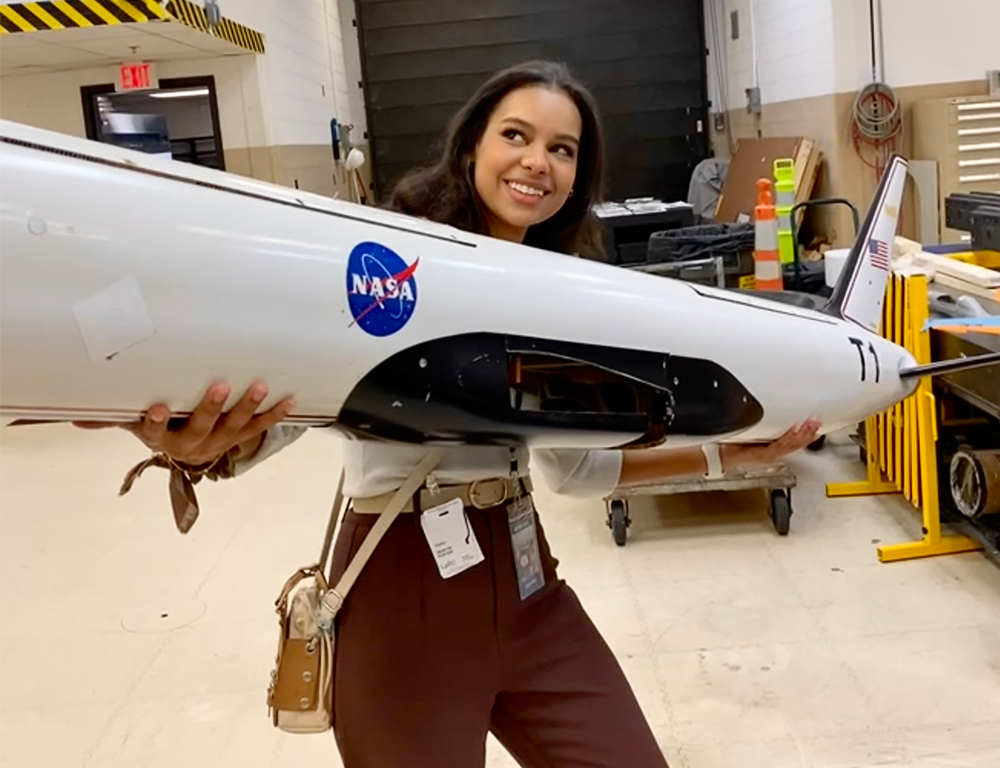 Heavyn Porter with NASA aircraft